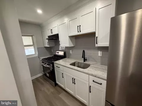 6948 Clinton Rd, Darby, PA 19082 photo 12