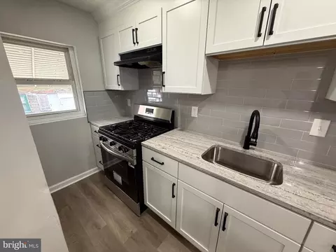 6948 Clinton Rd, Darby, PA 19082 photo 11