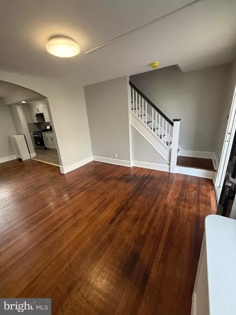 6948 Clinton Rd, Darby, PA 19082 photo 3