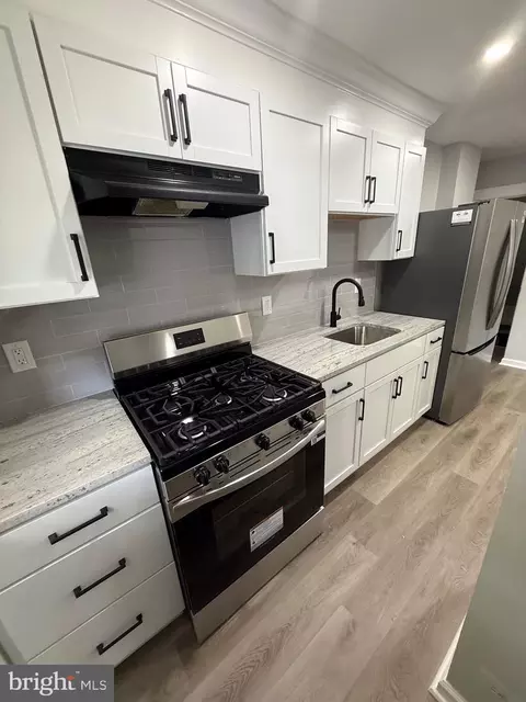 6948 Clinton Rd, Darby, PA 19082 photo 13