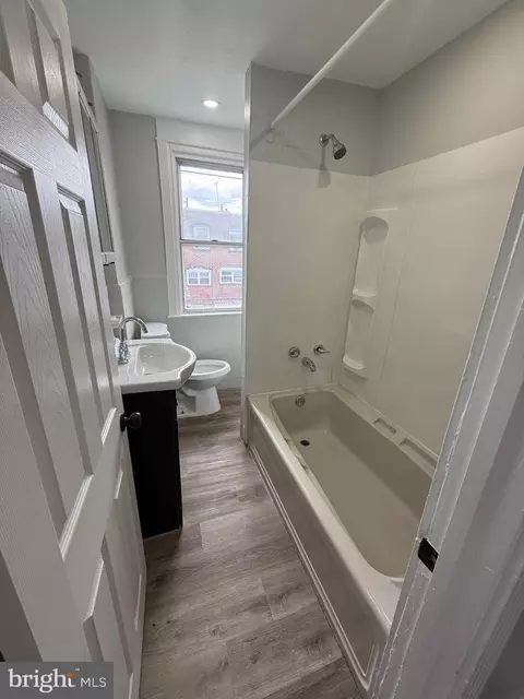 6948 Clinton Rd, Darby, PA 19082 photo 25
