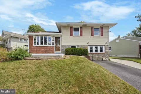 1108 Wynnbrook Rd, Secane, PA 19018