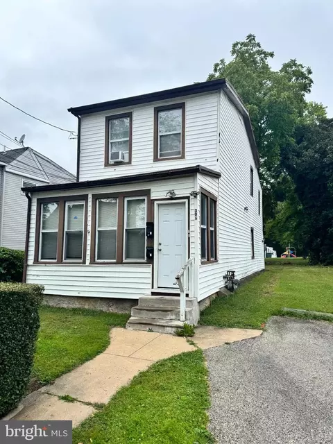 306 School St, Morton, PA 19070