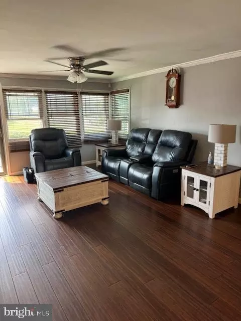 1355 Forrest St, Trainer, PA 19061 photo 11