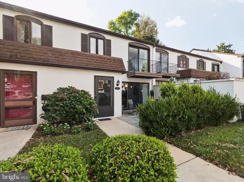 2144 Bryn Mawr Pl, Ardmore, PA 19003