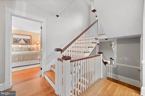 Entry Way - 520 Brookside Ave, Wayne, PA 19087 photo 8 of 9