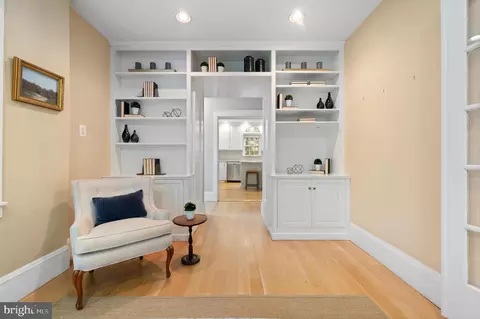 Entry Way - 520 Brookside Ave, Wayne, PA 19087 photo 4 of 9