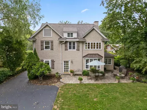 Exterior - 520 Brookside Ave, Wayne, PA 19087 photo 4 of 10