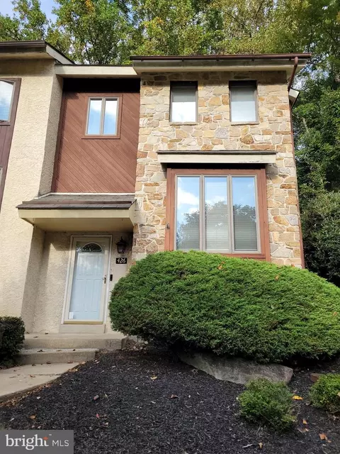 426 Heatherwood Dr, Media, PA 19063