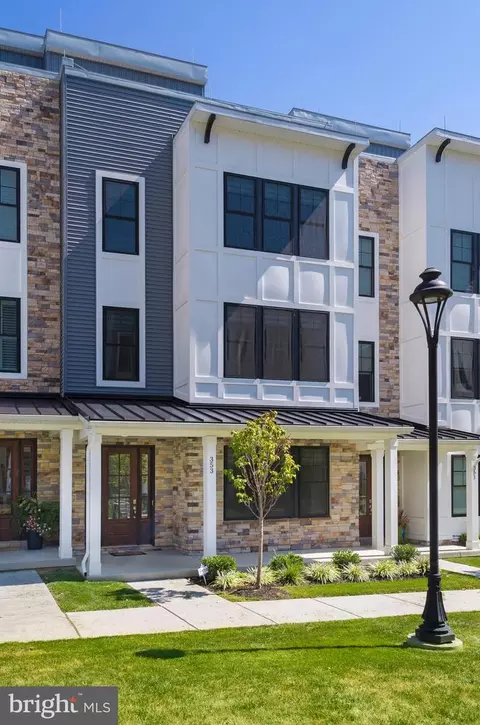 353 Horseshoe Trl, Newtown Square, PA 19073