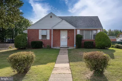 8 James Rd, Broomall, PA 19008