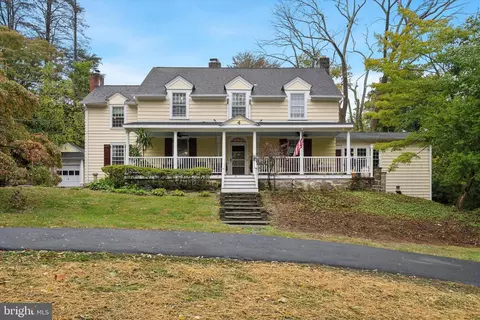 4 W Possum Hollow Rd, Rose Valley, PA 19086