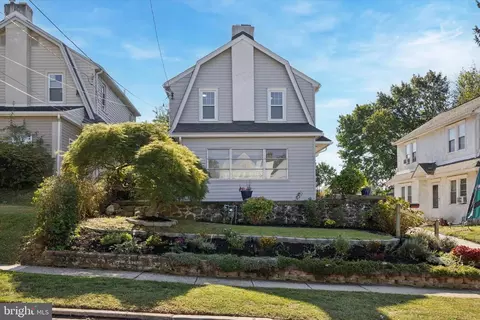 Exterior - 217 Windsor Ave, Darby, PA 19082 photo 2 of 8