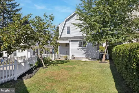Exterior - 217 Windsor Ave, Darby, PA 19082 photo 6 of 8