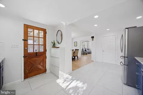 Entry Way - 217 Windsor Ave, Darby, PA 19082 photo 2 of 3