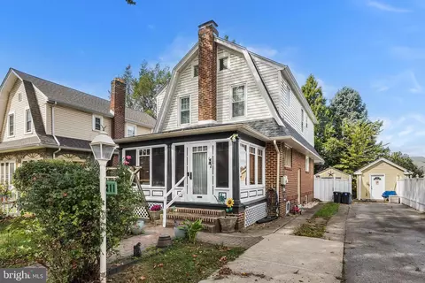 211 W Dupont St, Ridley Park, PA 19078