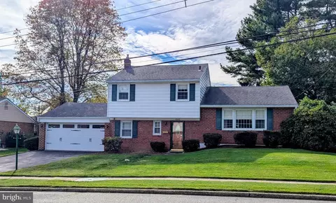 4948 Madison Dr, Brookhaven, PA 19015