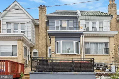 271 Wembly Rd, Darby, PA 19082 photo 1