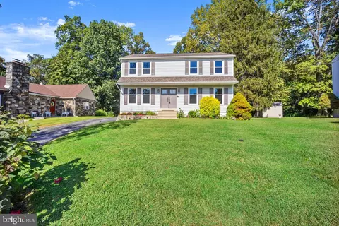 1415 6th Ave, Woodlyn, PA 19094