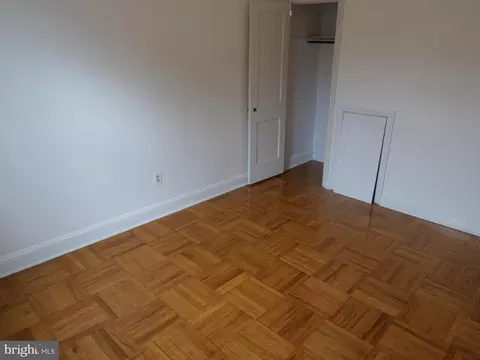 105 Academy Ln, Darby, PA 19082 photo 17