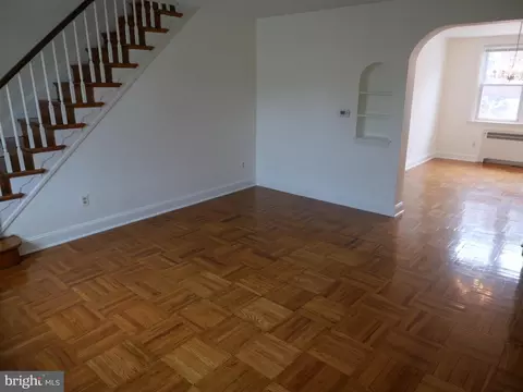 105 Academy Ln, Darby, PA 19082 photo 3