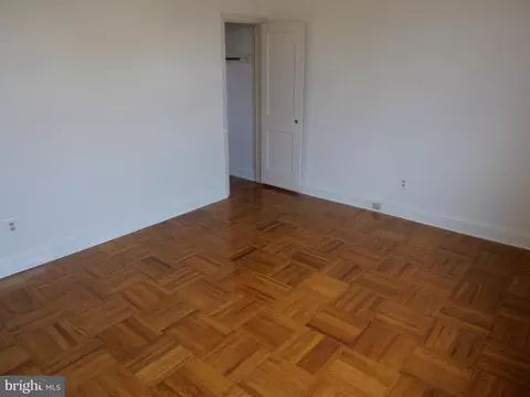 105 Academy Ln, Darby, PA 19082 photo 15