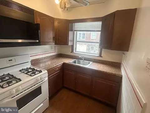 105 Academy Ln, Darby, PA 19082 photo 11