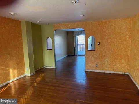 Living - 337 Copley Rd, Darby, PA 19082 photo 2 of 2