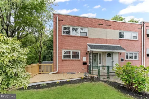 2138 Valley View Dr, Folcroft, PA 19032