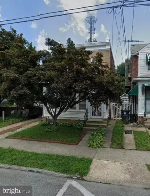 1184 E 9th St, Crum Lynne, PA 19022