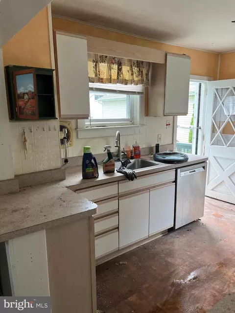 2212 Pleasantview Ave, Boothwyn, PA 19061 photo 10