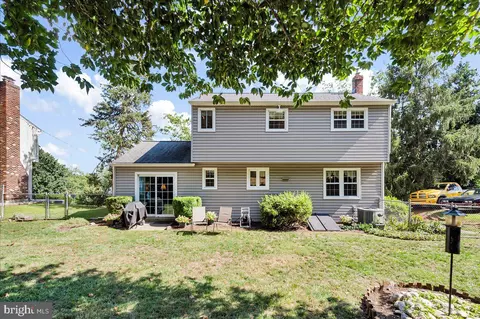 Exterior - 2575 W Colonial Dr, Boothwyn, PA 19061 photo 7 of 9