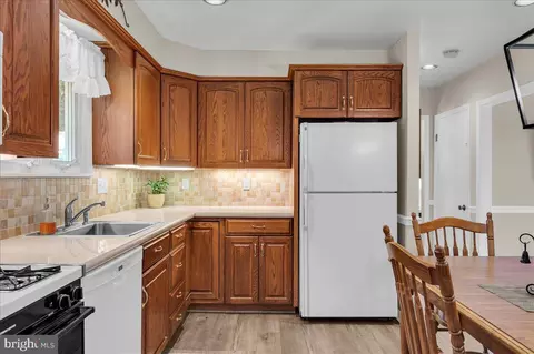 Kitchen - 2575 W Colonial Dr, Boothwyn, PA 19061 photo 2 of 2