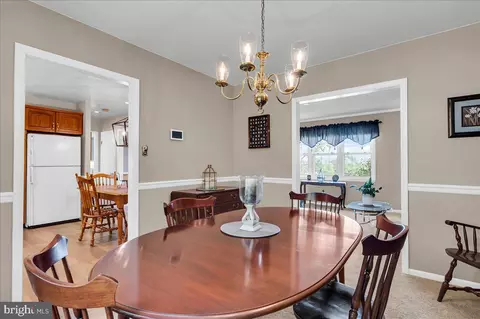 Dining - 2575 W Colonial Dr, Boothwyn, PA 19061 photo 2 of 3