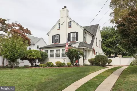 2423 Hollis Rd, Havertown, PA 19083