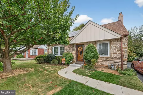 112 Walnut Hill Ln, Havertown, PA 19083