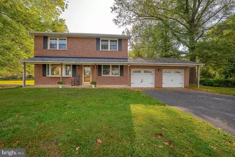 597 Meetinghouse Rd, Boothwyn, PA 19061