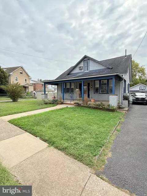 3804 Rosemont Ave, Drexel Hill, PA 19026