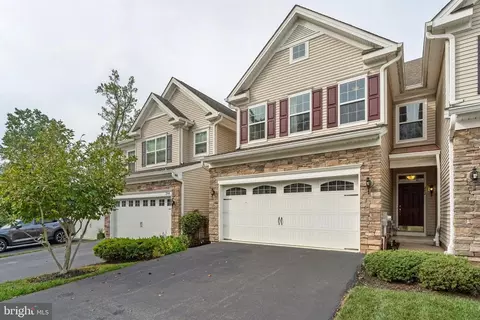 242 Clermont Dr, Newtown Square, PA 19073