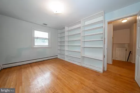 Bedroom - 341 Rockland Rd, Wayne, PA 19087 photo 4 of 5