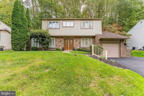 345 Ellis Rd, Havertown, PA 19083