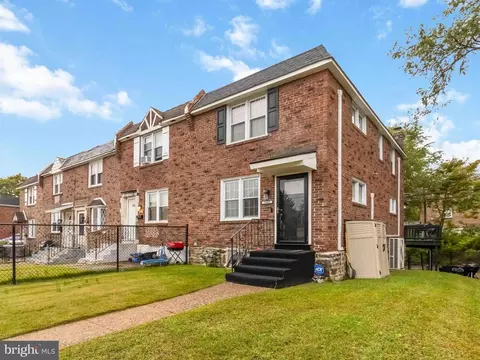 1008 Springfield, Collingdale, PA 19023