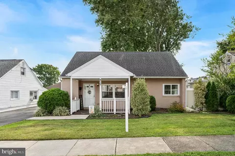 412 Gorsuch St, Folsom, PA 19033