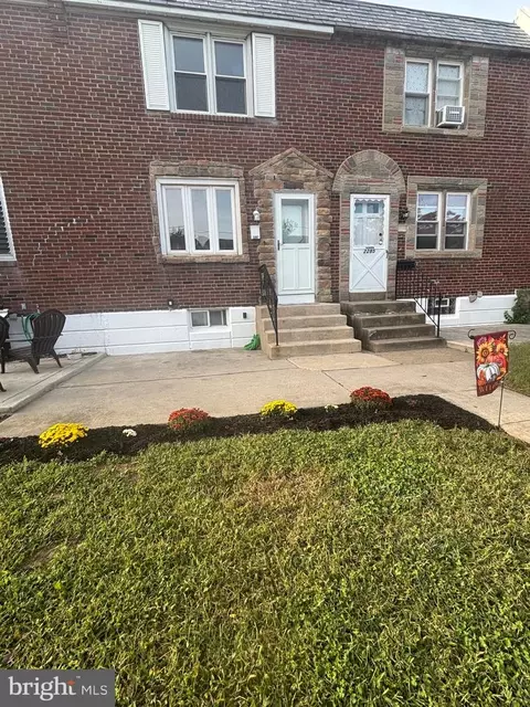 2287 S Harwood Ave, Darby, PA 19082