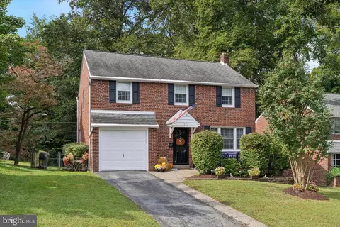 1372 Dermond Rd, Drexel Hill, PA 19026