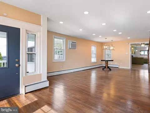 Living - 1120 Randall Ave, Boothwyn, PA 19061 photo 1 of 6