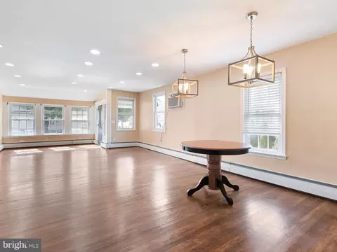 Living - 1120 Randall Ave, Boothwyn, PA 19061 photo 4 of 6