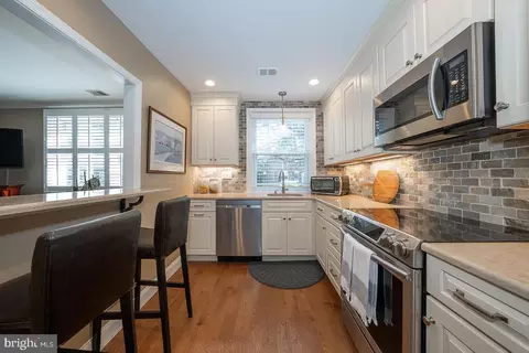 Kitchen - 500 E Lancaster Ave #135-C, Wayne, PA 19087 photo 2 of 4
