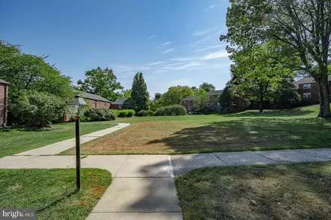 Exterior - 500 E Lancaster Ave #135-C, Wayne, PA 19087 photo 4 of 5