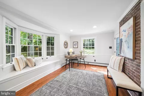Entry Way - 2 Forest Rd, Wayne, PA 19087 photo 6 of 10